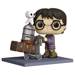 Фигурка Funko POP! Deluxe Harry Potter Anniversary Harry Potter Pushing Trolley (135) 57360 - фото